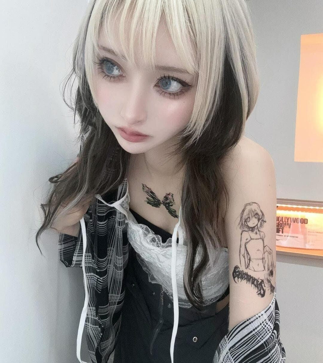 諸行無蝶 - liquid butterfly [ID: TO0025]